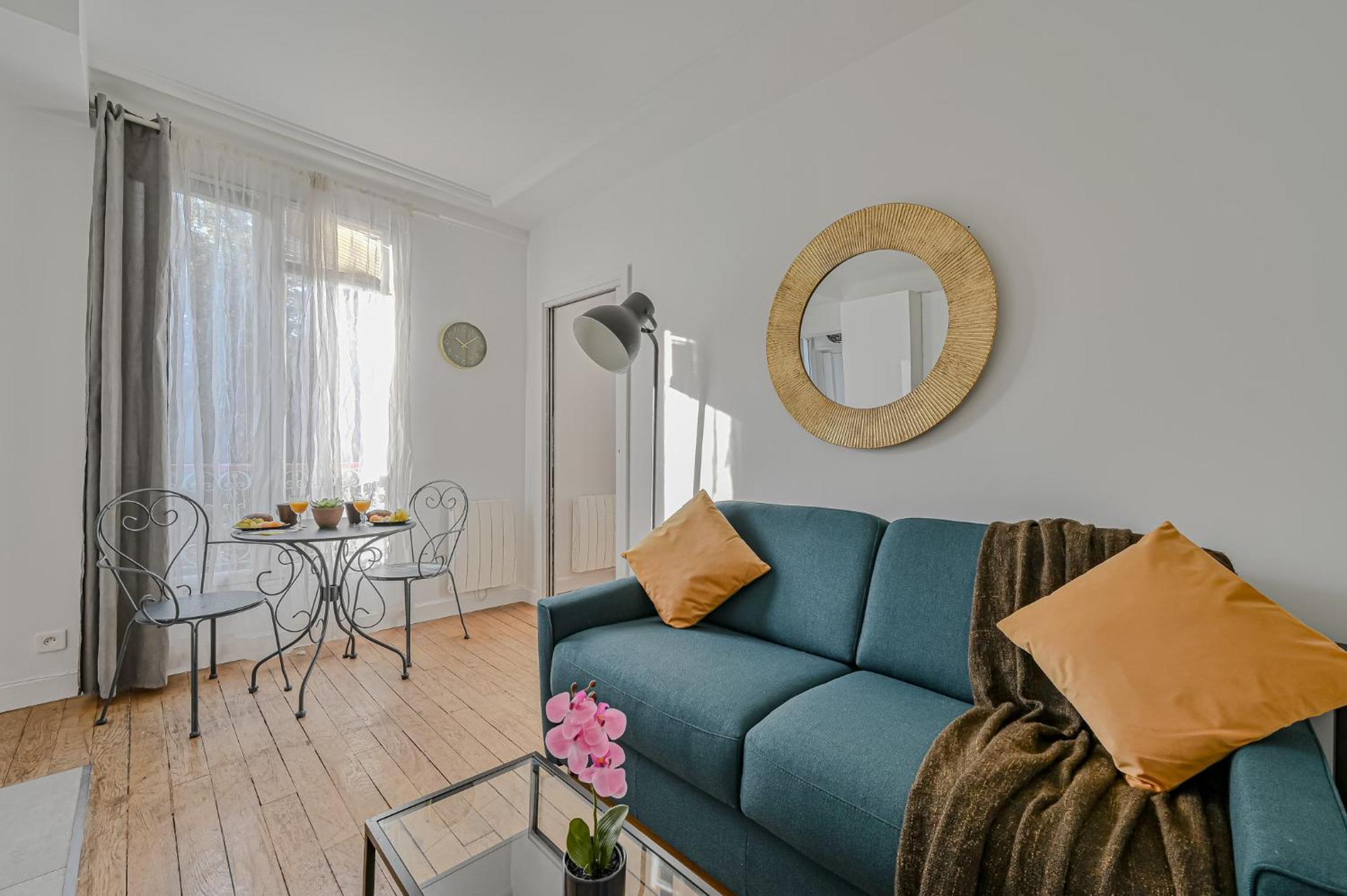 Apartamento Le Poetique Niche Au Pied Du Sacre-Coeur París Exterior foto