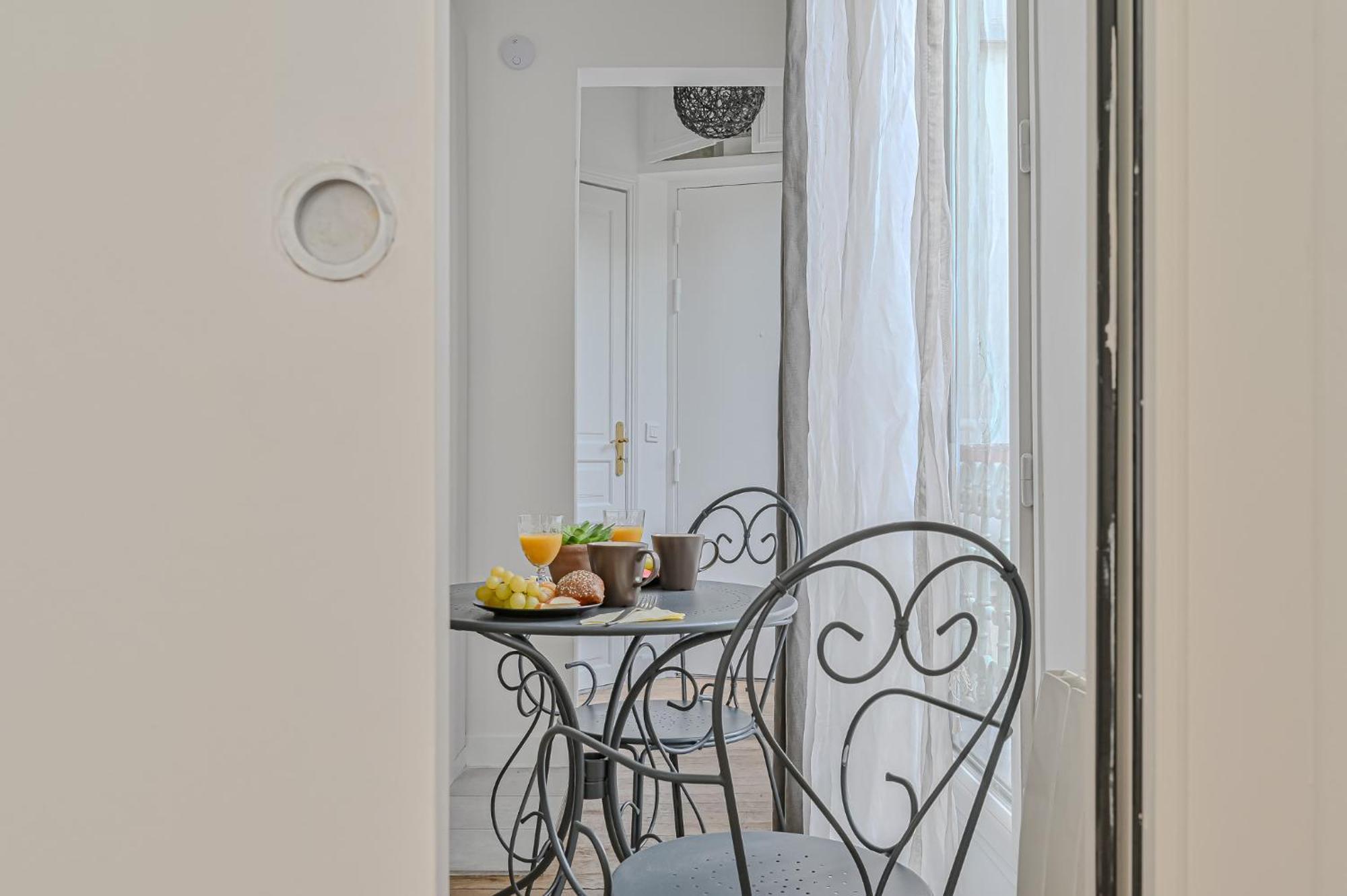 Apartamento Le Poetique Niche Au Pied Du Sacre-Coeur París Exterior foto